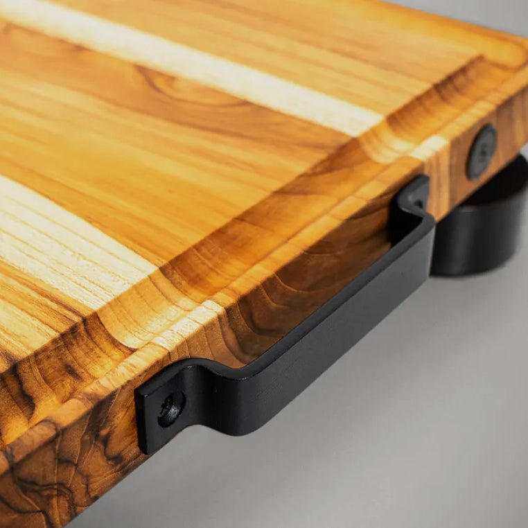 Ergonomic stainless steel handle on The True Board Full Size